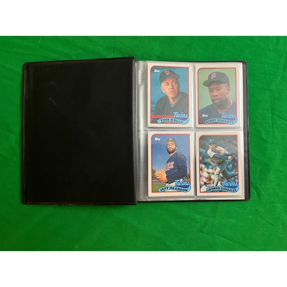 Minnesota Twins 1989 Topps Team Set with 40 card collector album.